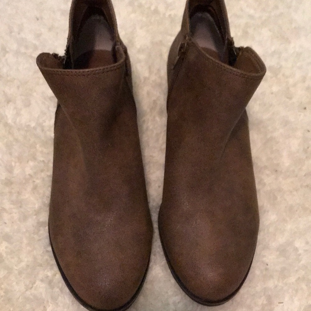 CATHY JEAN ANKLE BOOTIES